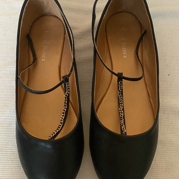 Shoes for sale - Picture 2 of 6